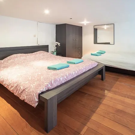 Saint Paulus Square Apartment