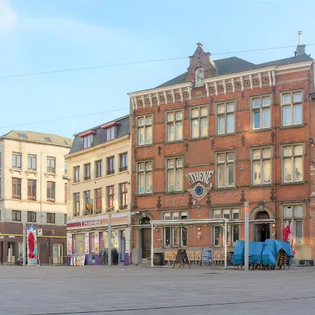 Apartment Saint Paulus Square
